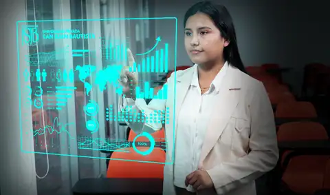 ¿Buscas una carrera con alta demanda laboral? Administración y Marketing gana protagonismo