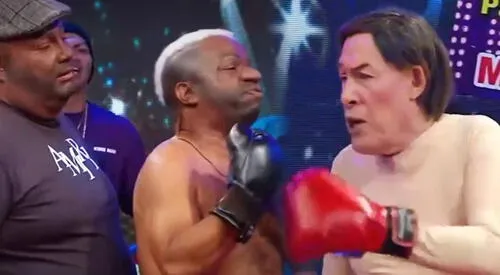 JB en ATV sorprende al parodiar 'bronca' entre Jefferson Farfán y Paco Bazán en ring de box