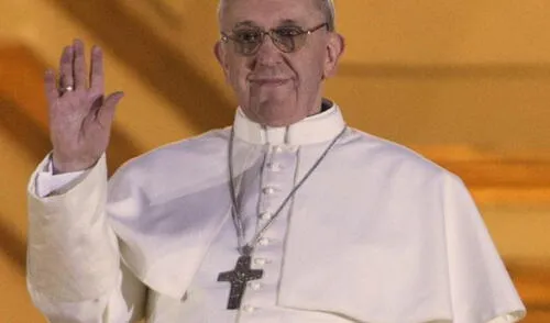 Cardenal argentino Jorge Mario Bergoglio, asume el pontificado como Francisco I. elpopular.pe