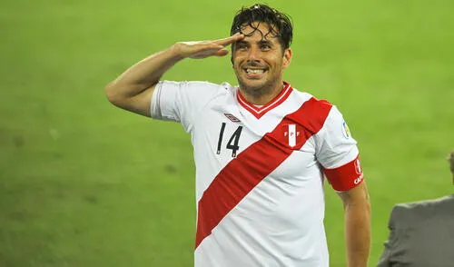 Pizarro celebró su gol en honor a Francisco Bolognesi. elpopular.pe