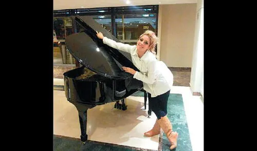 Foto-Manía: Quién me ayuda a cargar este piano elpopular.pe