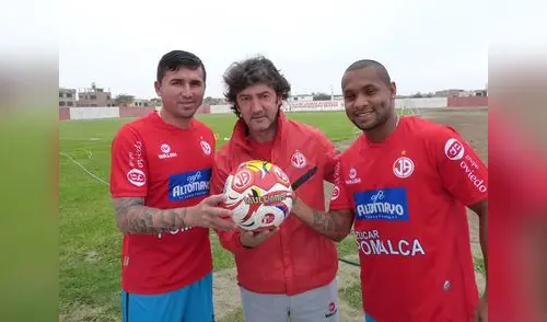 El entrenador español y sus nuevos pupilos que espera la rompan. elpopular.pe