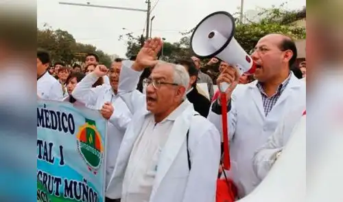 Médicos piden su escala remunerativa. elpopular.pe