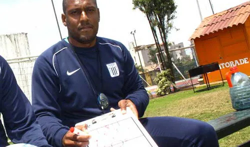 Dice que el ahora técnico y su esposa lo acompañaron y le dieron fuerzas hasta que se curó. elpopular.pe