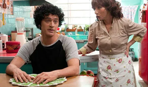 Carlos Alcántara es lisuriento y chistoso, por eso nos gusta a los peruanos su humor descarado. elpopular.pe