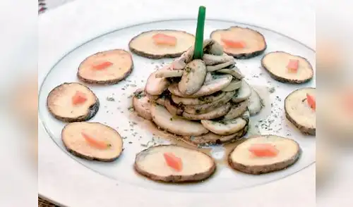 El secreto del chef: No cocines mucho los champiñones ya que tienden a botar mucha agua. elpopular.pe