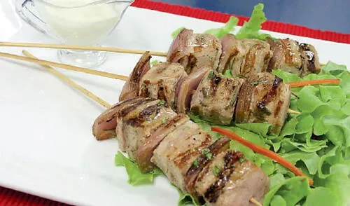 El secreto del chef: A la hora de marinar la carne asegúrate de que impregnen todos los ingredientes elpopular.pe