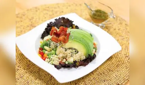 El secreto del chef: Lava la quinua tres veces y cuando la cocines debe quedar cubierto por el caldo. elpopular.pe