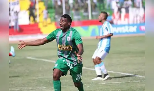 Preciado celebra su gol en el arco de pinzón en el último minuto. elpopular.pe