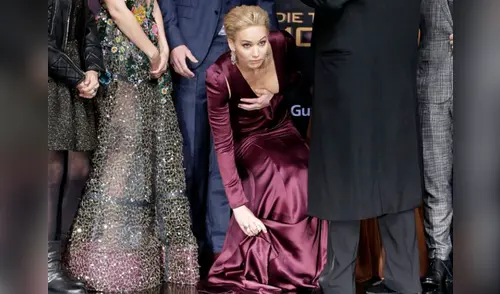 Mostró escote a sus fans. elpopular.pe