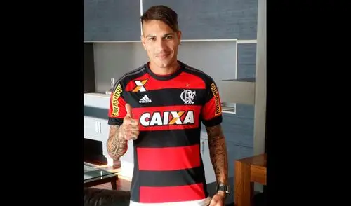 Delantero cumplió 32 años y en estos días lo pasa feliz con su novia Alondra elpopular.pe