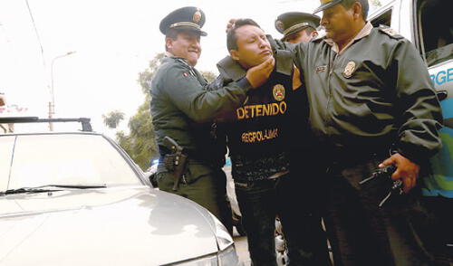 Intervenidos fueron presentados por la policía que los investiga por robo a dulcería elpopular.pe