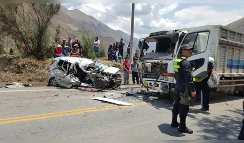 Así quedaron las unidades tras la colisión que les costó la vida a 4 personas. elpopular.pe