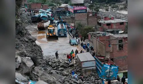 Nuevo huaico cae en Chosica bajo una intensa lluvia elpopular.pe