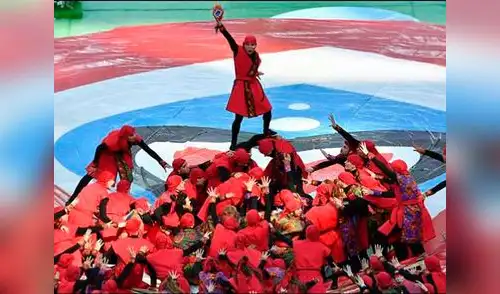 La ceremonia de la Copa Confederaciones tuvo a más de 200 bailarines en el escenario elpopular.pe