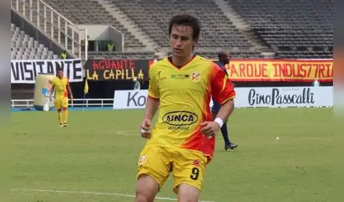 Binacional sería su décimo equipo de Bustamante, pero al recortarle sueldo ya no viene elpopular.pe