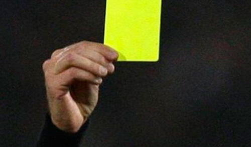 Sacan tarjeta amarilla a árbitro elpopular.pe