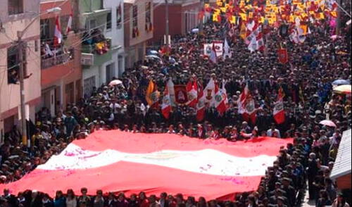 Procesión de la bandera en Tacna elpopular.pe