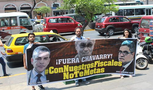 Aparecen pancartas de apoyo al Equipo Especial Lava Jato elpopular.pe