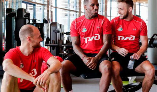 Jefferson Farfán es recibido de esta manera en Lokomotiv elpopular.pe