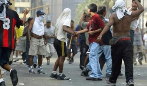 Dos fallecidos y ocho heridos deja enfrentamiento en SJM elpopular.pe