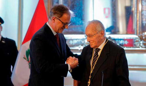 Jorge Muñoz reconoció la trayectoria política de Luis Bedoya Reyes elpopular.pe