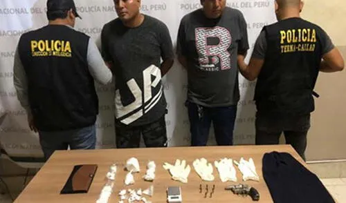 Presuntos raqueteros detenidos con pasamontañas y guantes quirúrgicos elpopular.pe