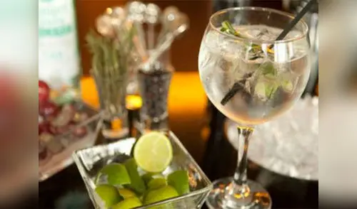 Cualquier fin de semana es bueno para relajarse y compartir un cóctel con amigos, pareja o en solitario elpopular.pe