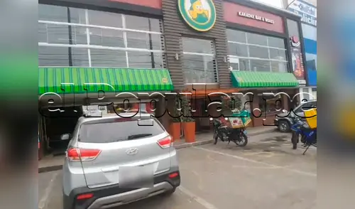 Las cámaras no lograron captar a los sujetos, quienes llegaron en una moto al lugar elpopular.pe