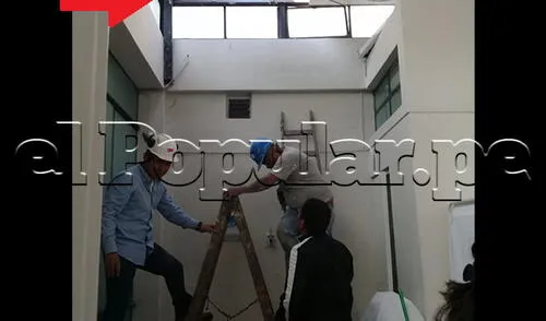 Parte del techo del Hospital de Huaycán se cae a pedazos elpopular.pe