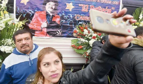Velatorio de El Patrón de la Cumbia, Carlos Ramírez Centeno se convirtió en tremenda jarana elpopular.pe
