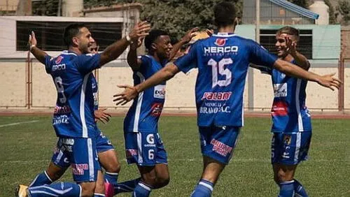 Santos derrotó 2 a 1 al Coopsol y recuperó la punta de la Liga 2. FOTO: Fútbolperuano.com elpopular.pe