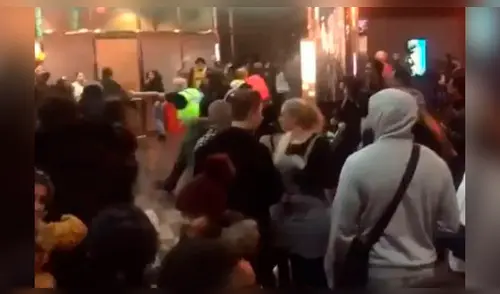 A pesar que varios policías quedaron heridos, se logró detener a varios delincuentes elpopular.pe