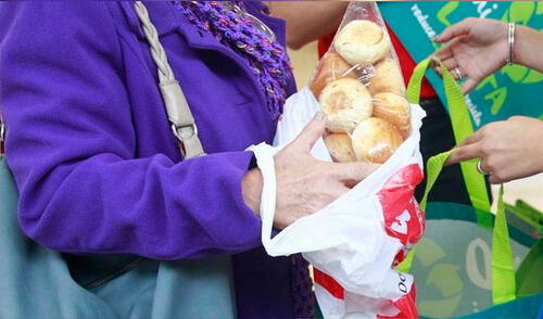 Consumidores deben pagar 20 céntimos por uso de bolsas elpopular.pe