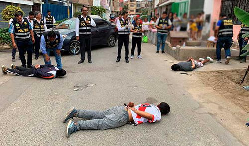 Tres delincuentes fueron capturados fuertemente armados, mientras un cuarto sujeto huyó del lugar elpopular.pe
