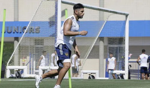 Zambrano pelea por un lugar en el once de Boca elpopular.pe