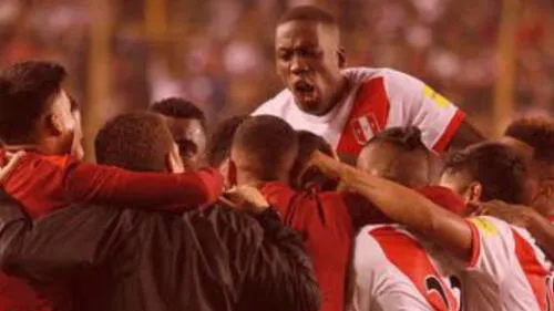 Luis Advíncula tiene fe que unido se sale de esta. elpopular.pe