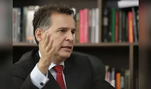 Omar Chehade viene siendo cuestionado por el manejo de la aprobación de eliminar la inmunidad parlamentaria. elpopular.pe