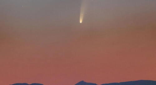 Cometa Neowise captado en Líbano | Foto: Maroun Habib elpopular.pe