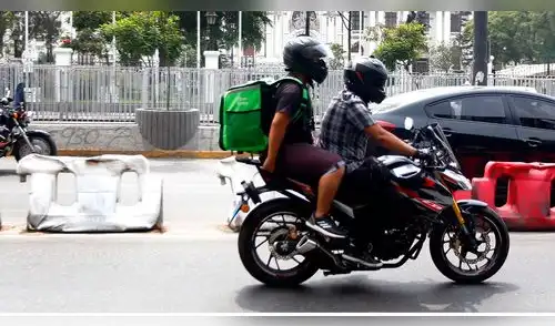 Aseguran que el uso obligatorio de chalecos con el número de placa no soluciona el índice delincuencial y 'es discriminatorio'. elpopular.pe