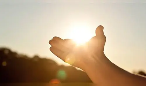 “La gente piensa que la radiación UV-A no tiene mucho efecto, pero podría estar interactuando con algunas de las moléculas en el medio”, indicó Luzzatto-Fegiz. elpopular.pe