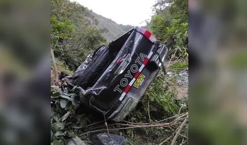 Vehículo cayó a precipicio de casi 100 metros de profundidad. elpopular.pe