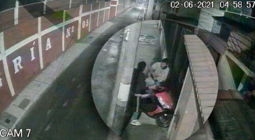 Ambos sujetos continúan detenidos en el Departamento de Investigación Criminal donde fueron puestos a disposición de la Fiscalía. elpopular.pe