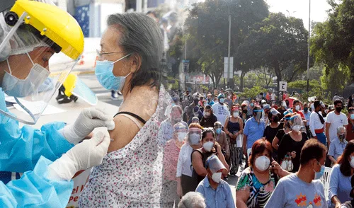 Minsa no descarta ampliar horario de vacunación contra la COVID-19 elpopular.pe
