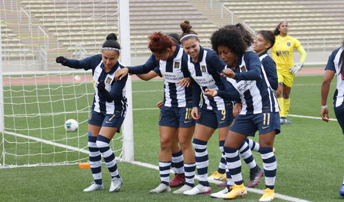 Festejo de las jugadoras de Alianza Lima por el gol de Sandy Dorador. elpopular.pe