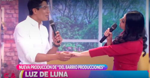 La conductora de En Boca de Todos disfrutó del momento junto a André Silva. elpopular.pe