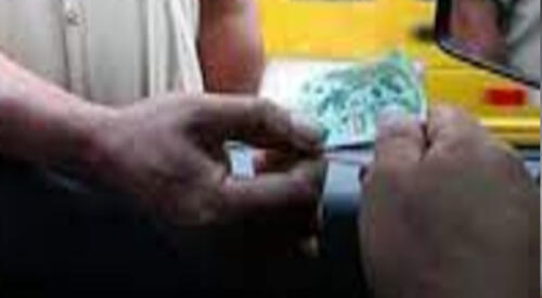 Condenan al chofer Jonathan Alvaro Mendieta Huayhuameza por intentar pagar una coima a un policía elpopular.pe