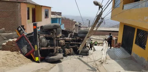 La calle afectada de Independencia se ha quedado sin luz tras el accidente elpopular.pe