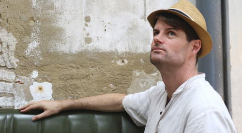 Cantautor irlandés Kevin Connolly. elpopular.pe