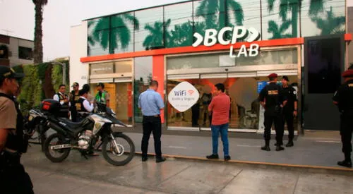 Agencia del BCP ubicada en La Molina colabora con la PNP para determinar la identidad de los delincuentes. elpopular.pe